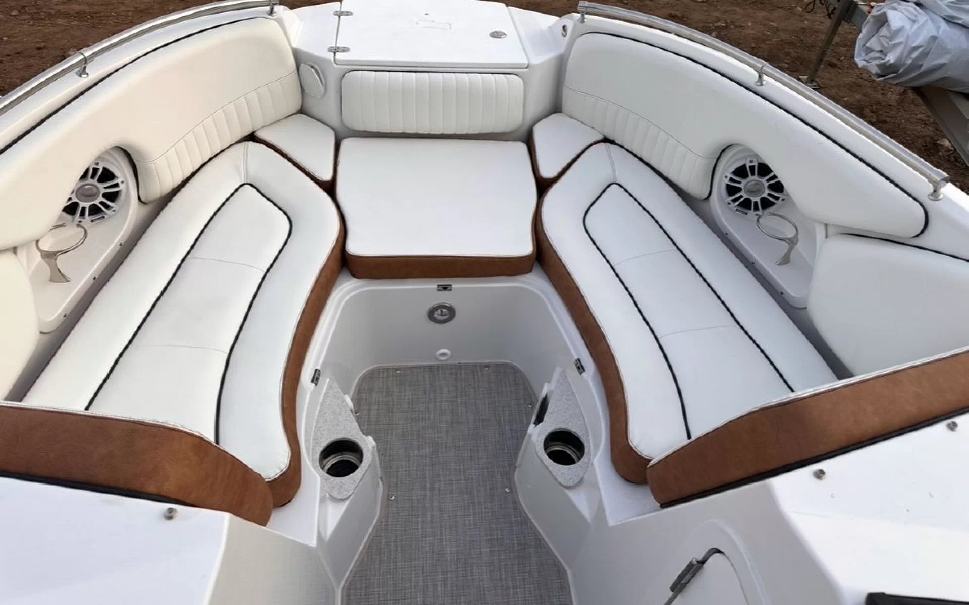 Stingray 211 DC