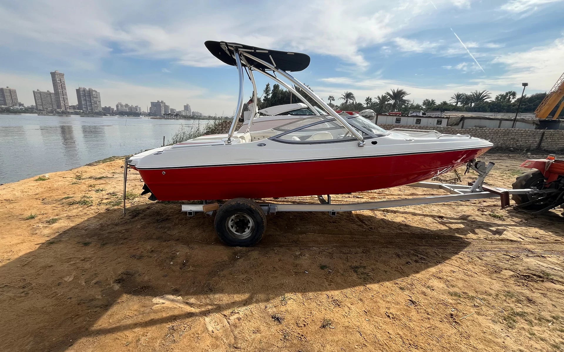 Stingray 205