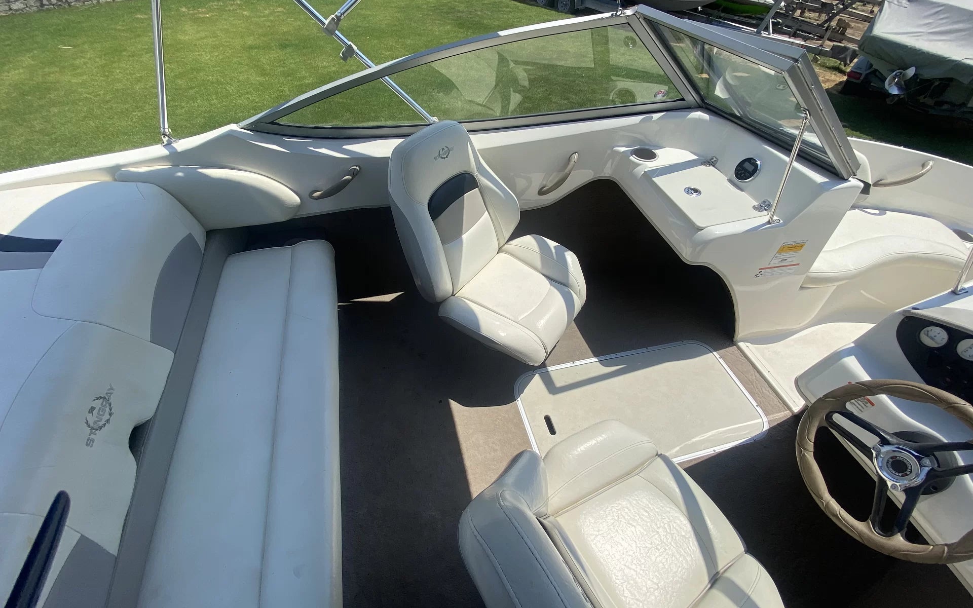 Stingray Open Bow 180 RX