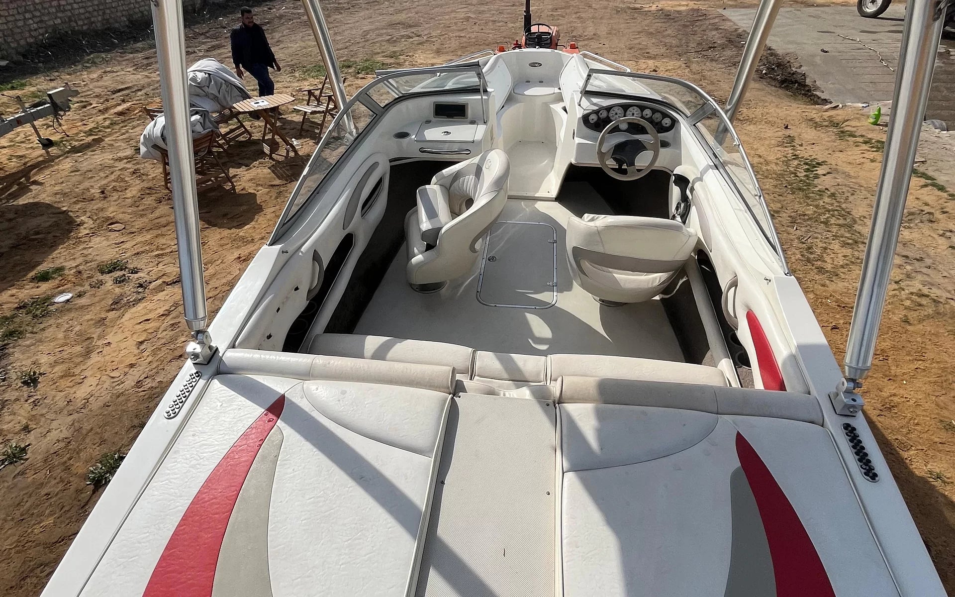 Stingray 205