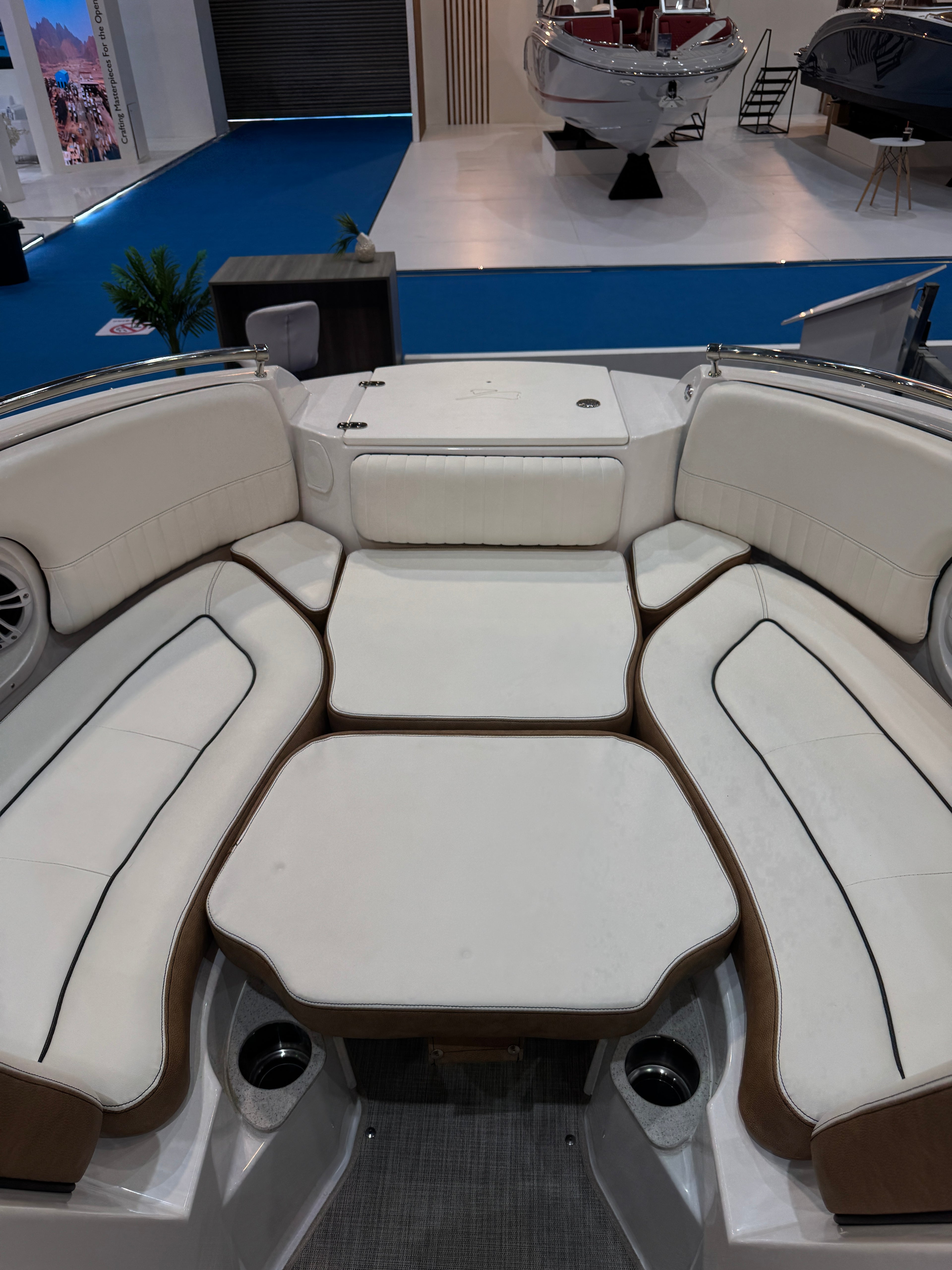 Stingray 211DC