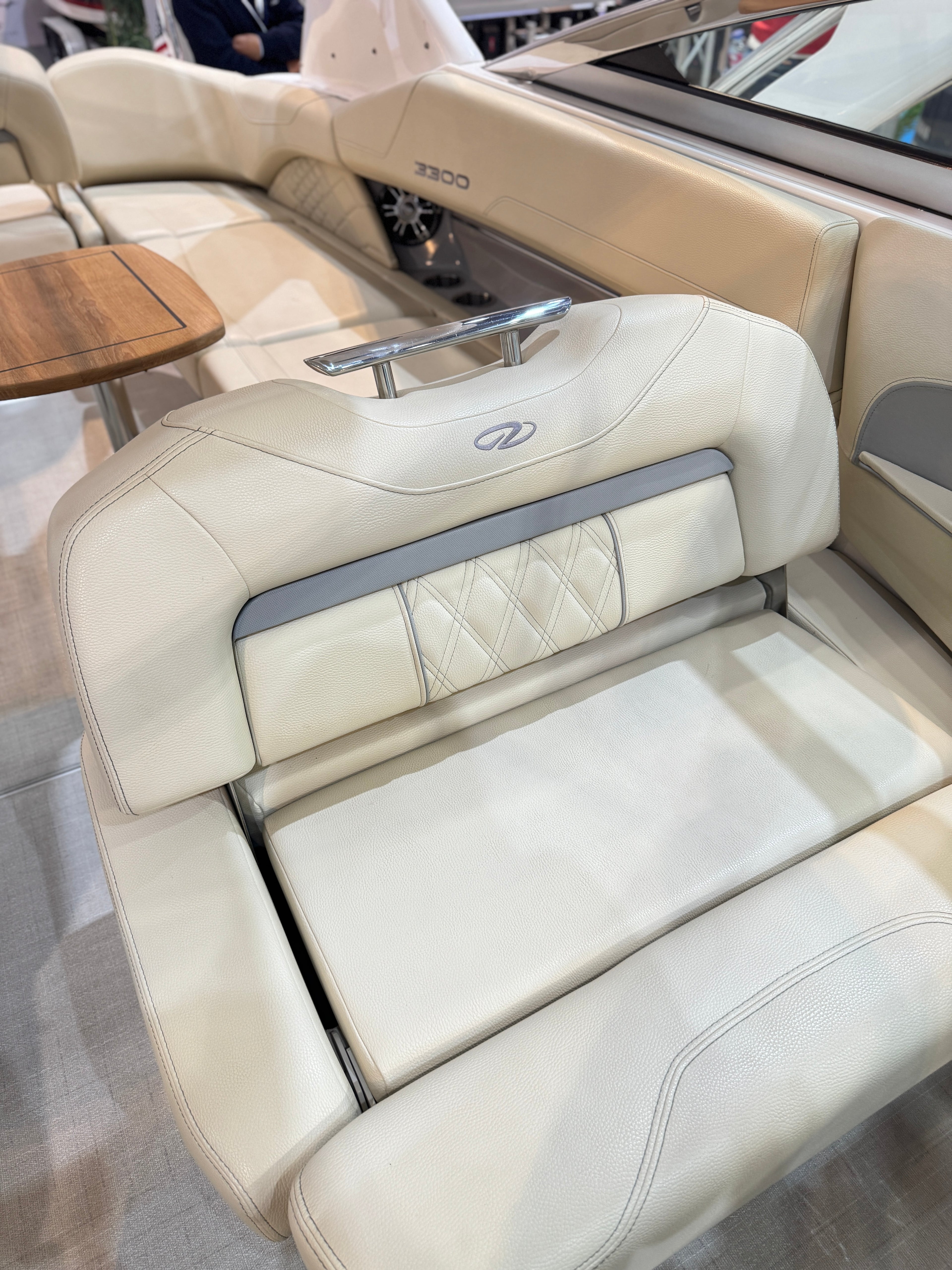 Regal 3300