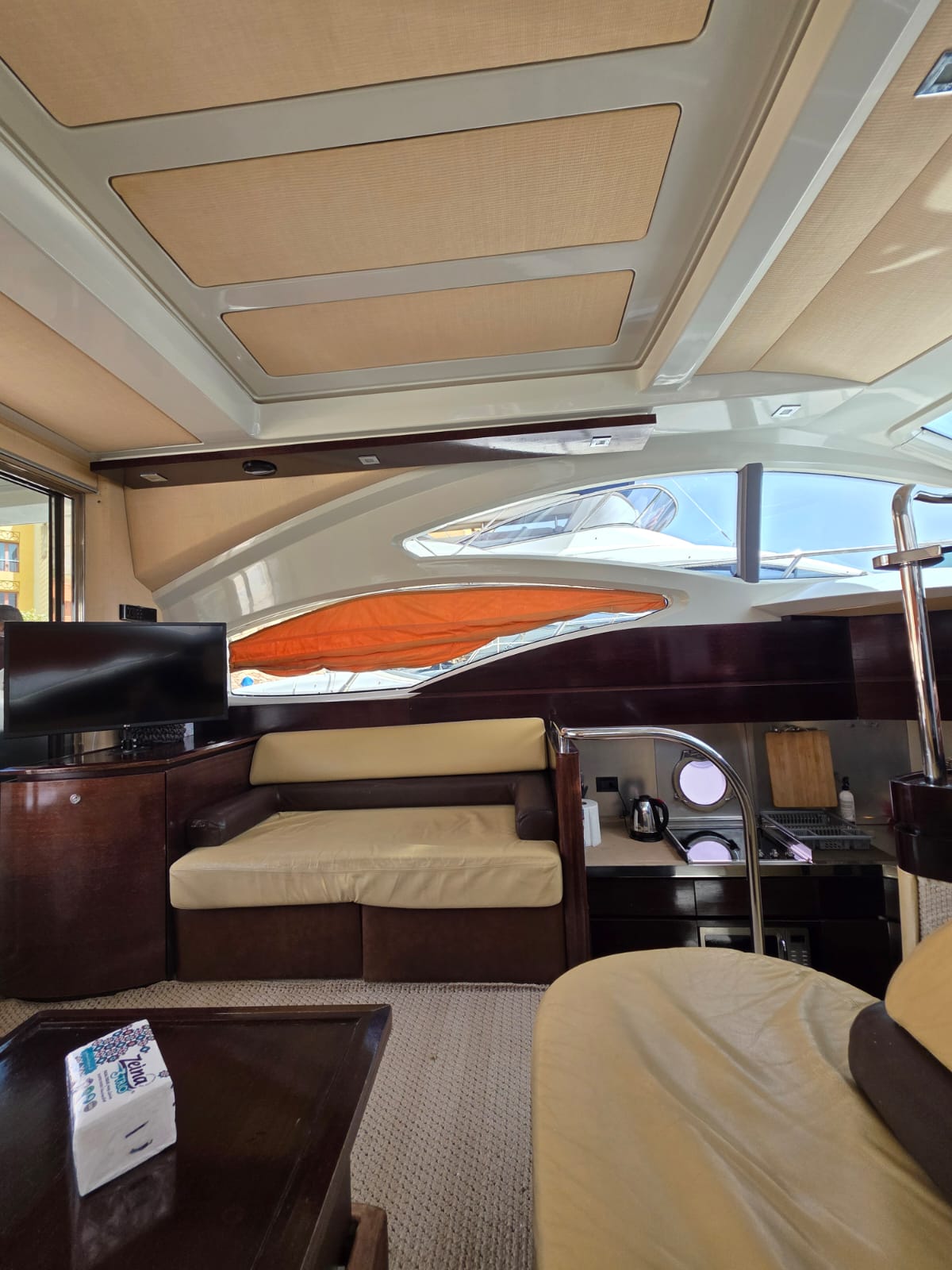 Azimut 43S