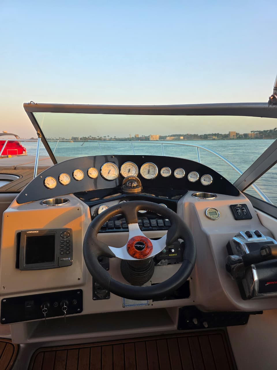 Rinker 312 Fiesta