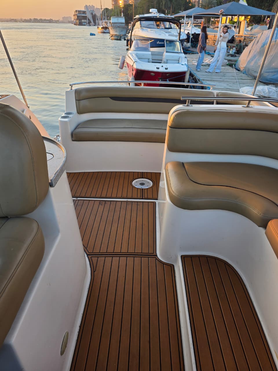 Rinker 312 Fiesta