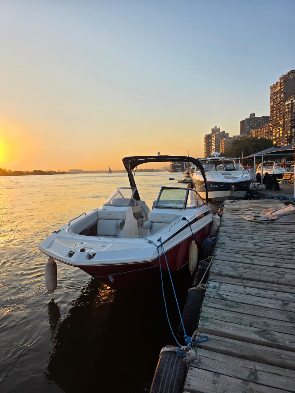 Regal 24 FasDeck
