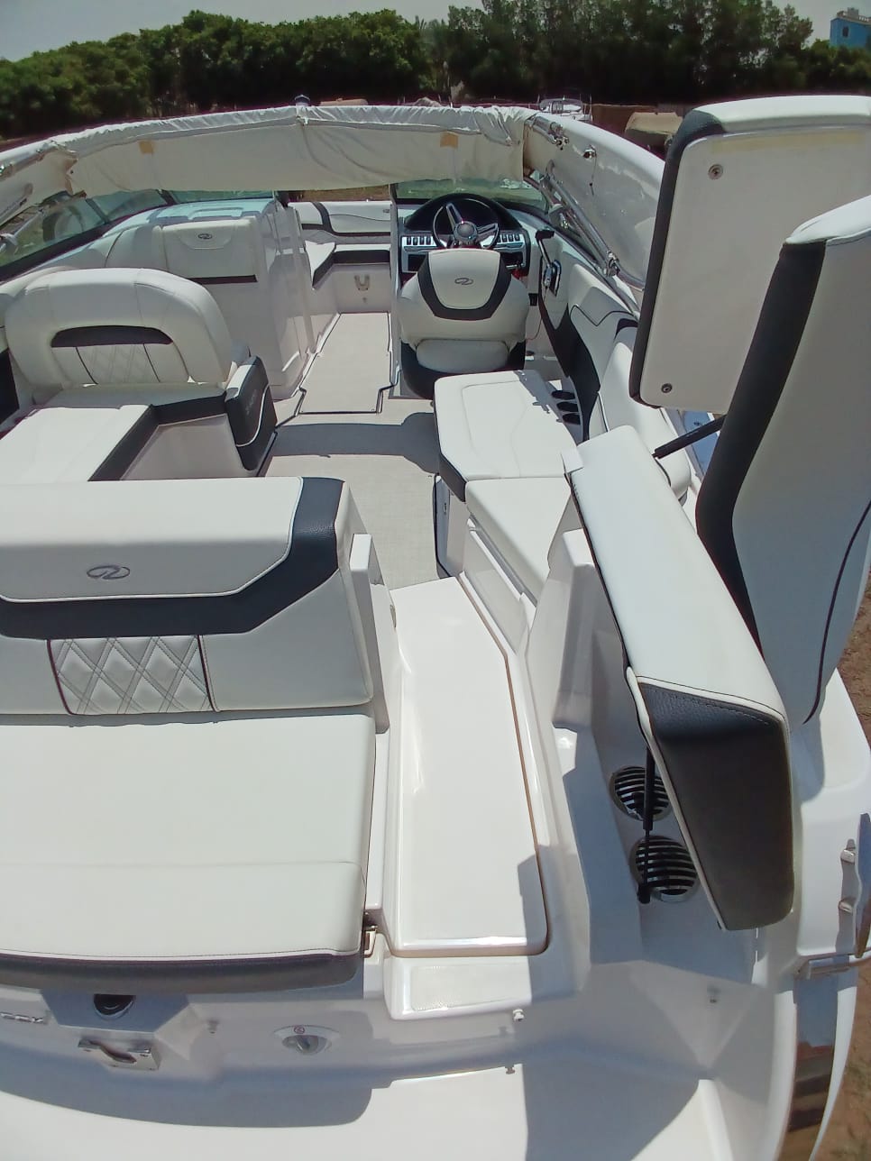 Regal 22 FasDeck