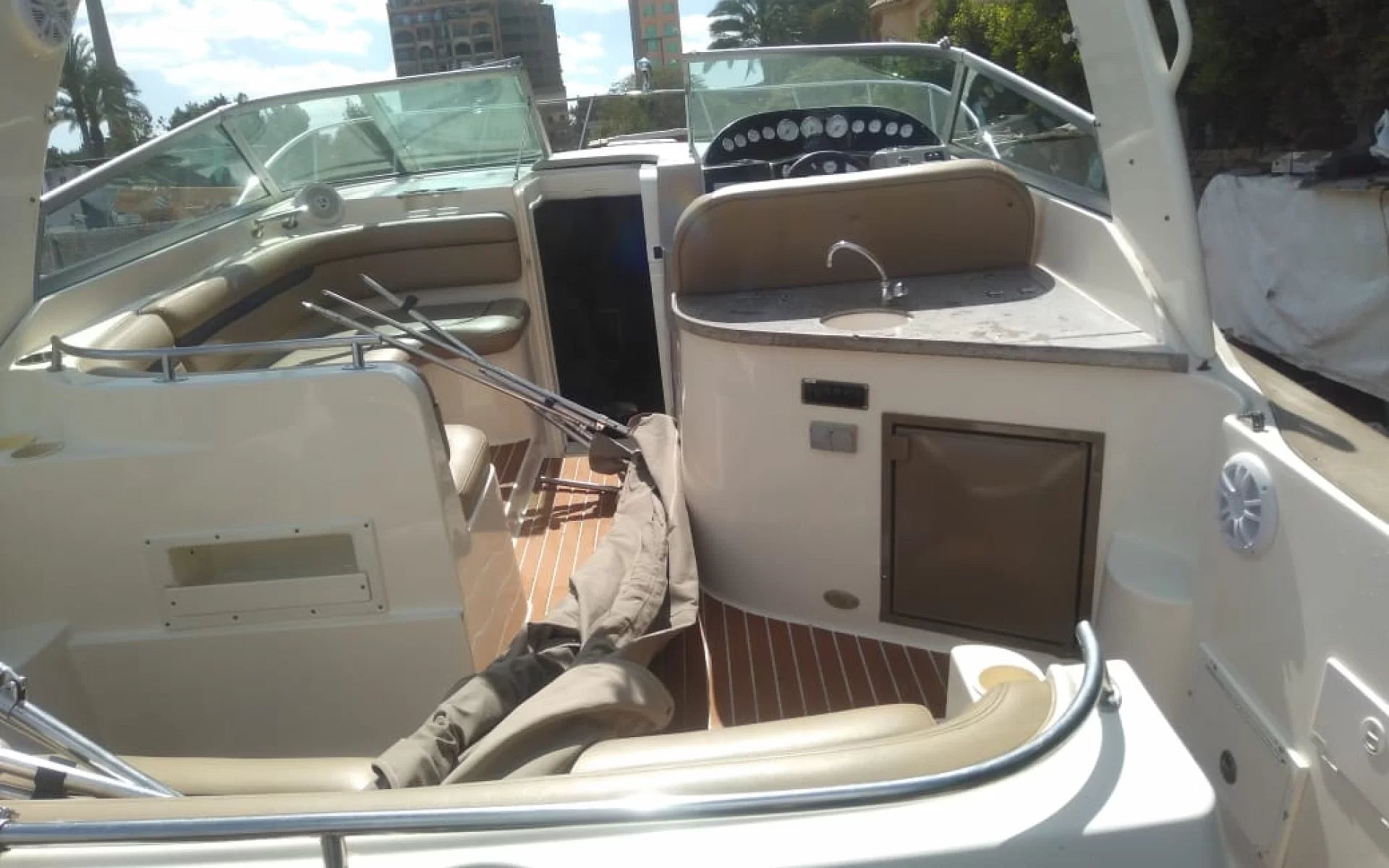 Rinker 312 Fiesta