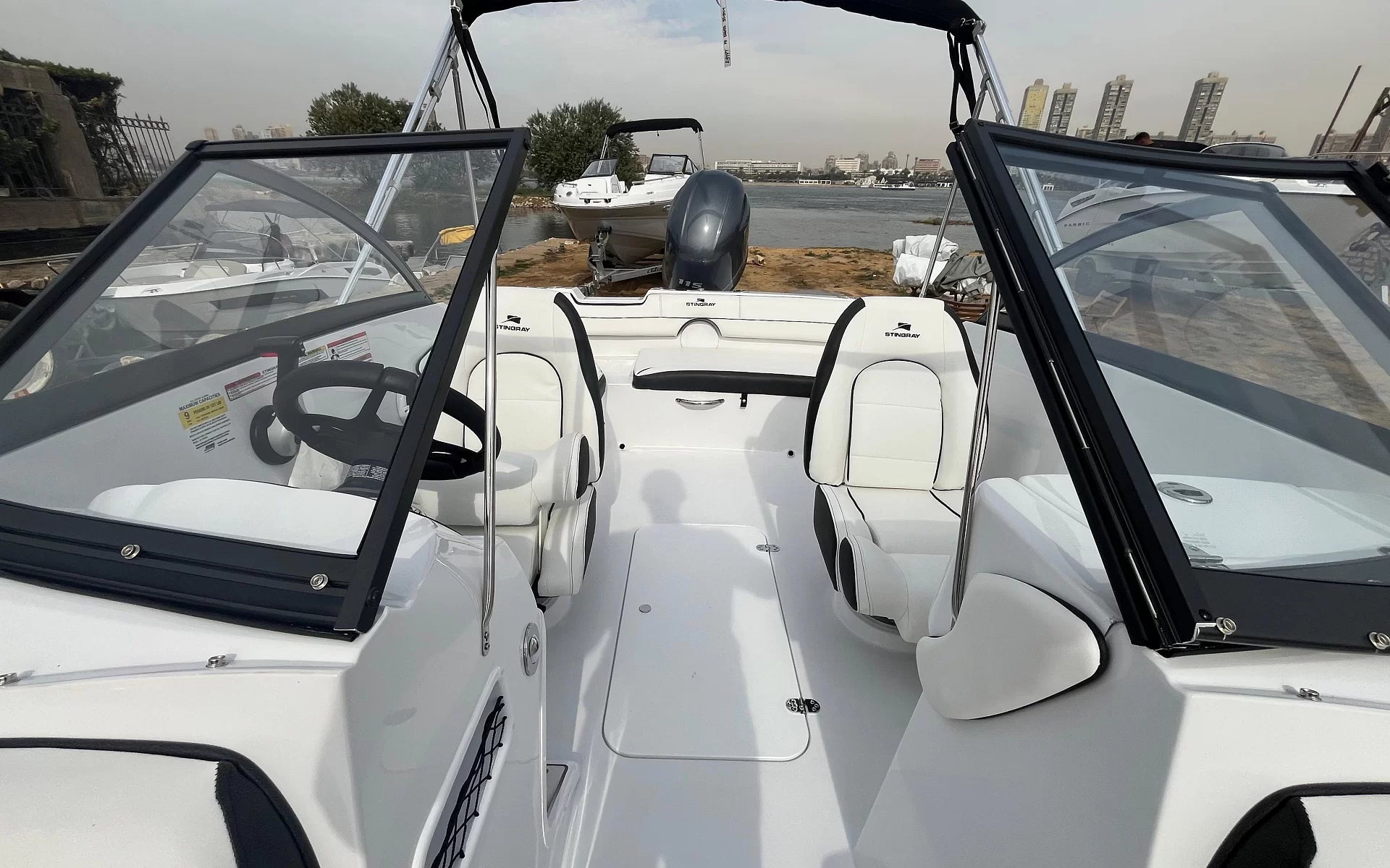 Stingray Deck 191 DC (OB)