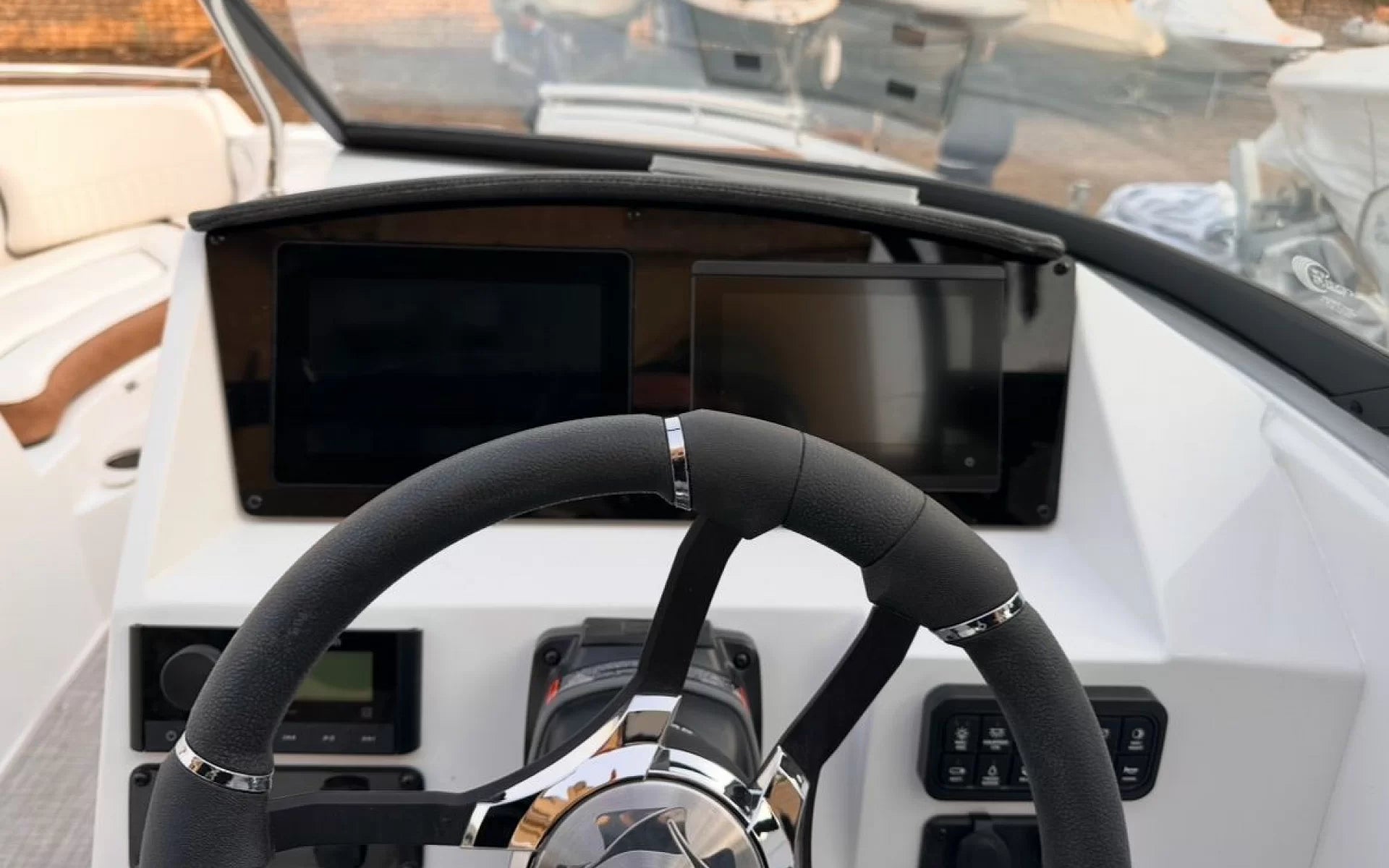 Stingray 211 DC