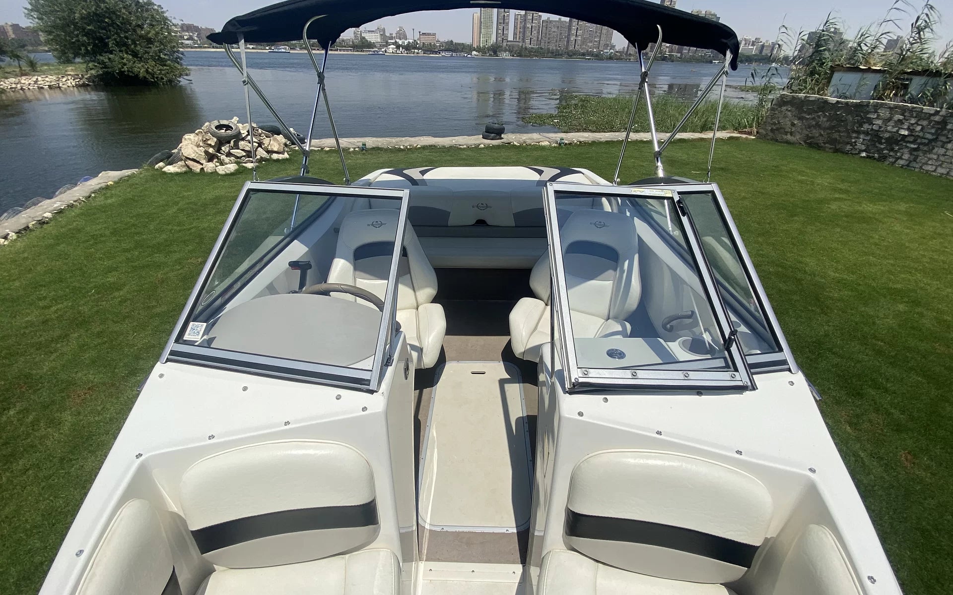 Stingray Open Bow 180 RX