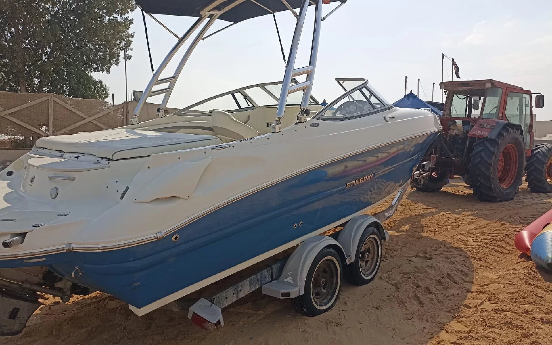 Stingray 235LR MY 2012