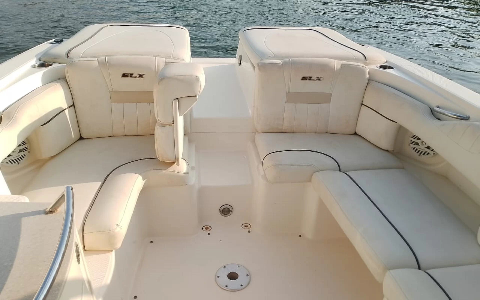 Sea Ray 270 Sundeck