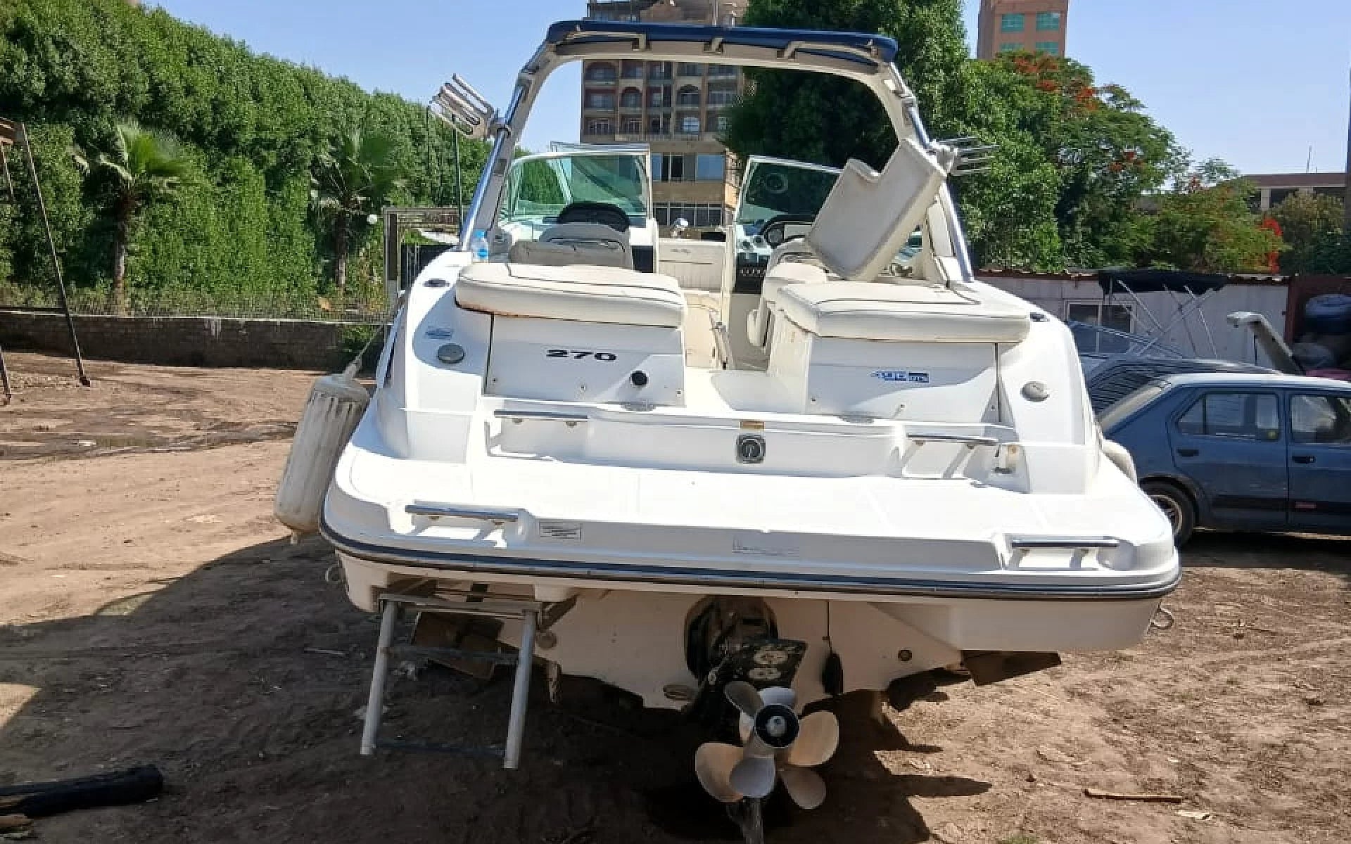 Sea Ray 270 Sundeck